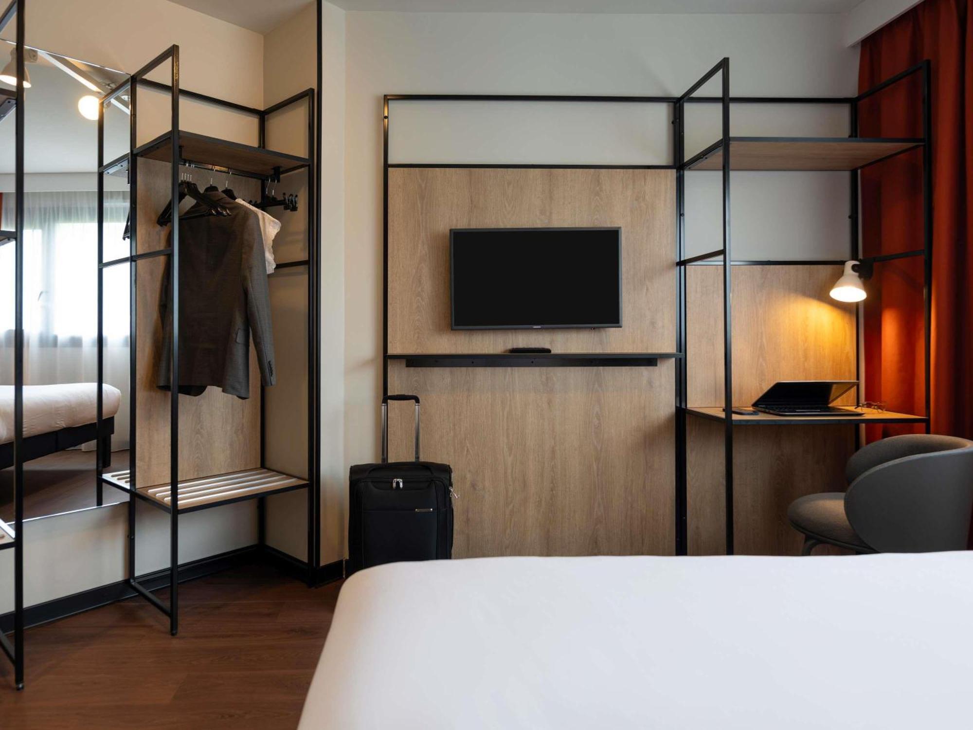 Ibis Gare De Lyon Diderot Hotel